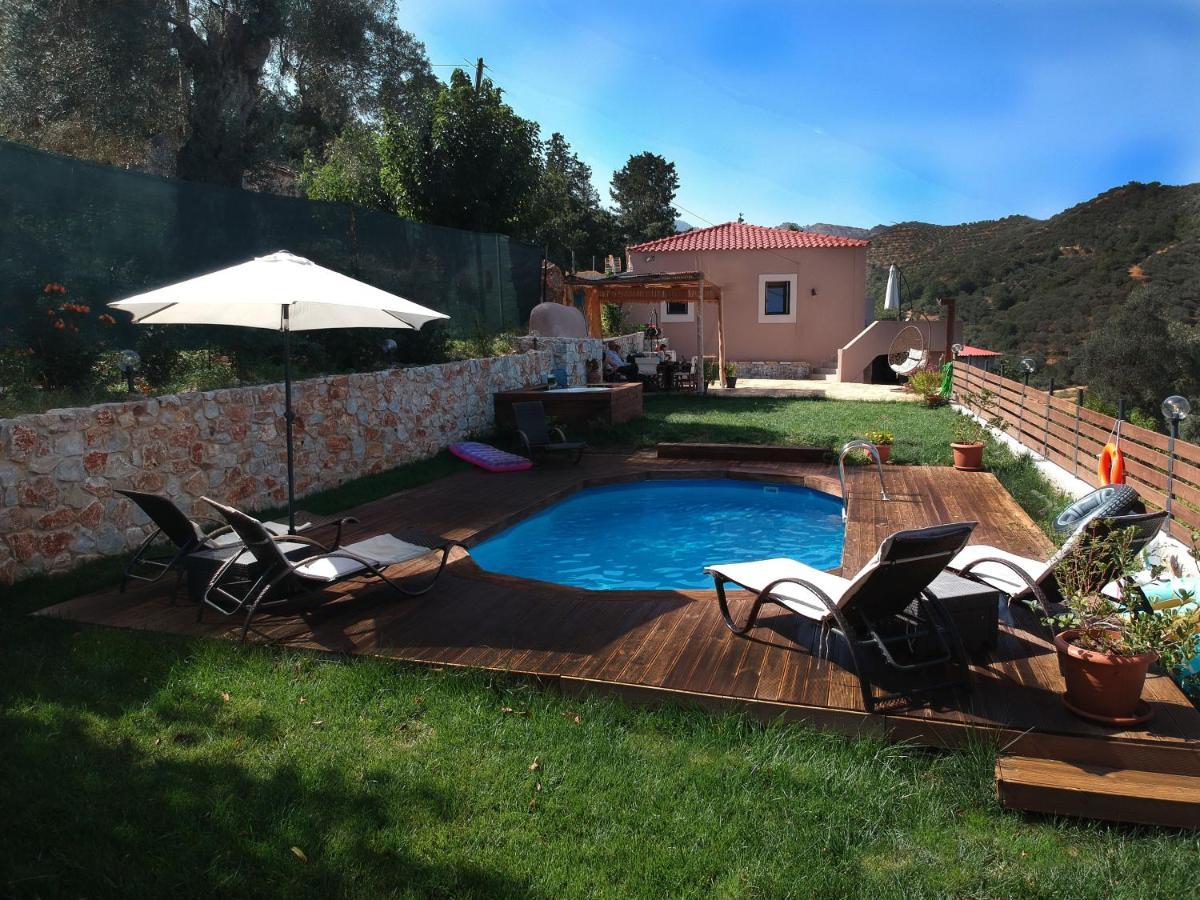 Ampelos Cretan Villa - Private Pool & Heated Ozone Jacuzzi Yerolákkos Екстериор снимка