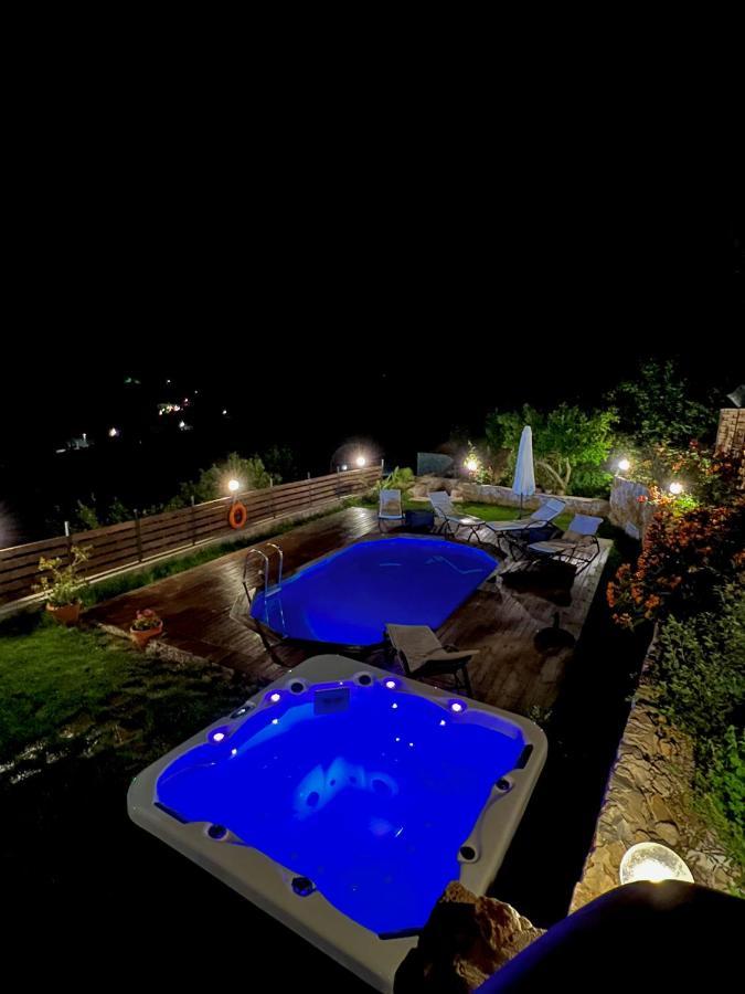 Ampelos Cretan Villa - Private Pool & Heated Ozone Jacuzzi Yerolákkos Екстериор снимка